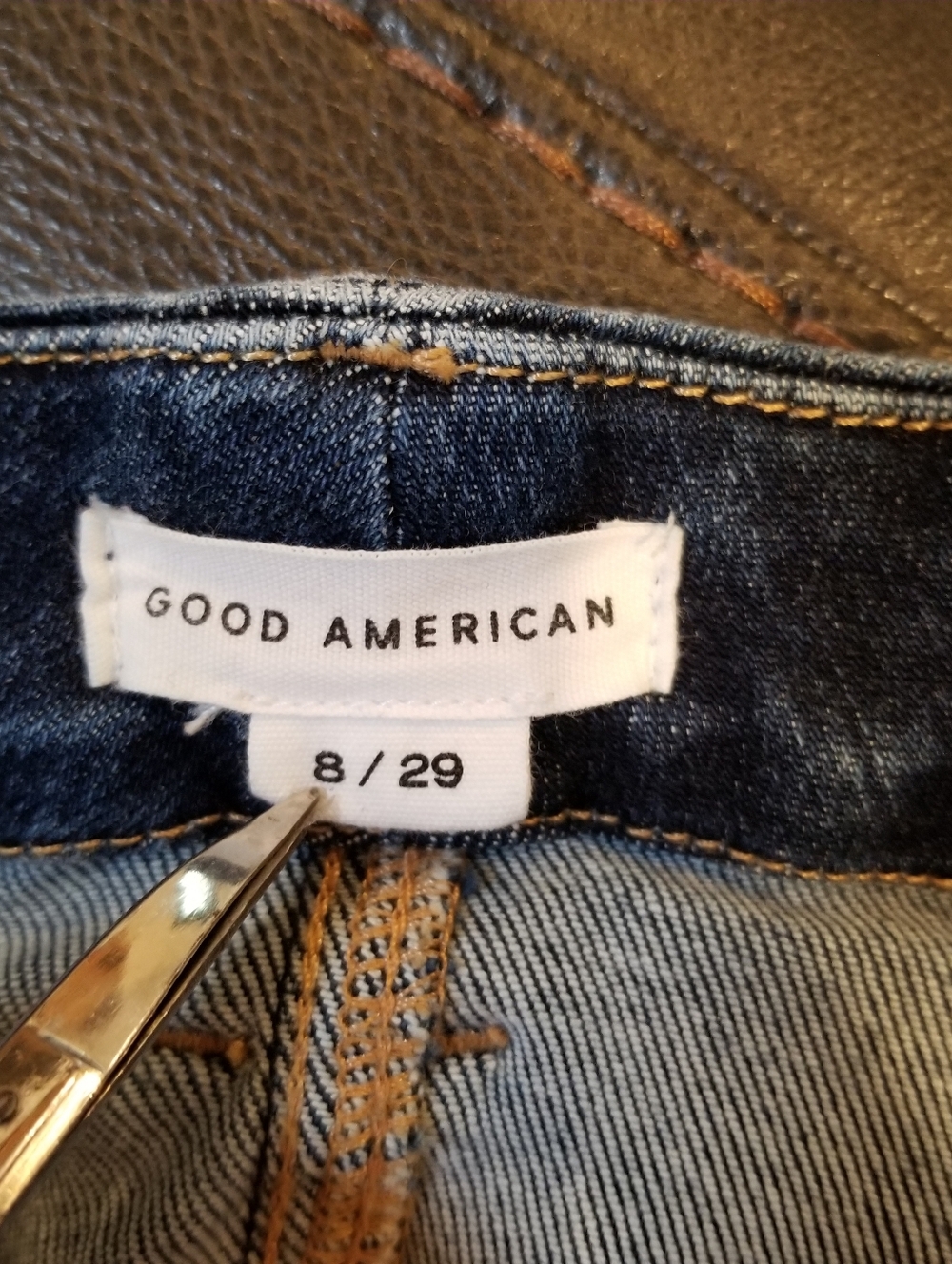 Good American Jeans Women’s 8/29 Good Legs Straight Fray Hem Distressed - Picture 3 of 10